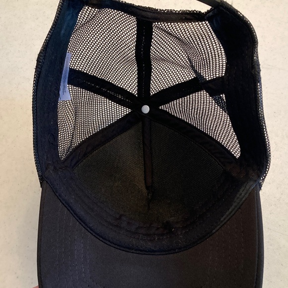 PLAYBOY Black Mesh SnapBack - Picture 3 of 6